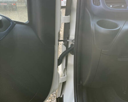 Белый Ивеко Дейли груз., объемом двигателя 3 л и пробегом 256 тыс. км за 25600 $, фото 16 на Automoto.ua