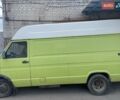 Желтый Ивеко Дейли груз., объемом двигателя 2.5 л и пробегом 321 тыс. км за 1500 $, фото 1 на Automoto.ua