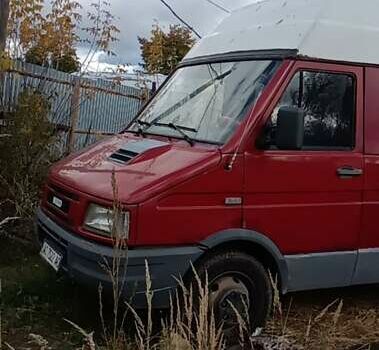 Івеко Дейлі 1995 у Луцьку на Automoto.ua Червоний Івеко Дейлі, об'ємом двигуна 2.5 л та пробігом 500 тис. км за 3000 $, фото 8 на Automoto.ua