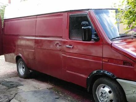 Червоний Івеко Дейлі, об'ємом двигуна 2.5 л та пробігом 130 тис. км за 4500 $, фото 1 на Automoto.ua