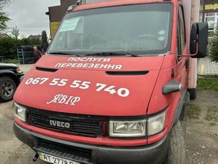 Красный Ивеко Дейли, объемом двигателя 2.8 л и пробегом 222 тыс. км за 7777 $, фото 1 на Automoto.ua