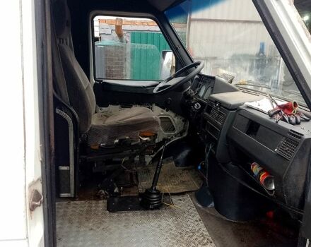 Івеко Дейлі 1998 у Радомышле на Automoto.ua Івеко Дейлі, об'ємом двигуна 2.8 л та пробігом 500 тис. км за 1300 $, фото 1 на Automoto.ua