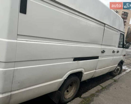 Ивеко Дейли, объемом двигателя 2.5 л и пробегом 746 тыс. км за 2500 $, фото 2 на Automoto.ua