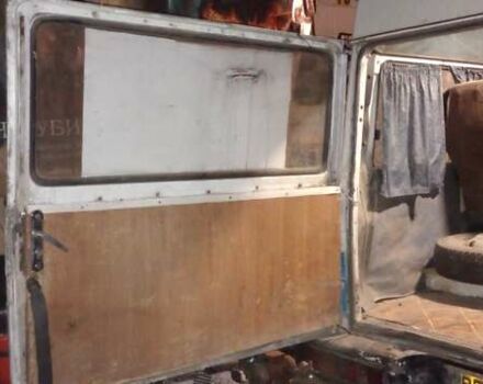Івеко Дейлі, об'ємом двигуна 2.8 л та пробігом 300 тис. км за 2700 $, фото 5 на Automoto.ua