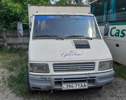 Ивеко Дейли, объемом двигателя 2.5 л и пробегом 300 тыс. км за 3300 $, фото 1 на Automoto.ua