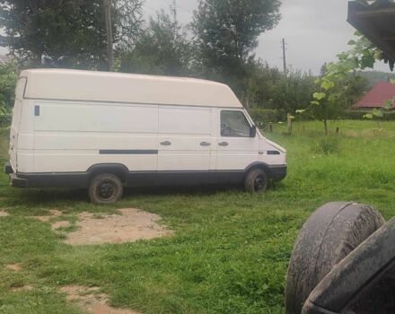 Белый Ивеко Дейли пасс., объемом двигателя 2.5 л и пробегом 321 тыс. км за 1600 $, фото 4 на Automoto.ua