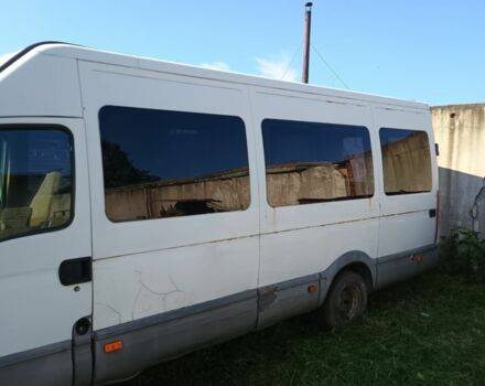 Білий Івеко Daily пасс., об'ємом двигуна 2.8 л та пробігом 320 тис. км за 2000 $, фото 4 на Automoto.ua