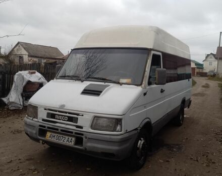 Белый Ивеко Дейли пасс., объемом двигателя 2.8 л и пробегом 500 тыс. км за 1300 $, фото 1 на Automoto.ua