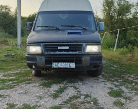 Белый Ивеко Дейли пасс., объемом двигателя 2.8 л и пробегом 560 тыс. км за 1000 $, фото 1 на Automoto.ua