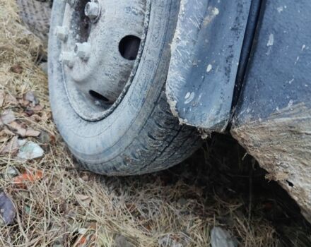 Чорний Івеко Daily пасс., об'ємом двигуна 2.8 л та пробігом 400 тис. км за 2837 $, фото 5 на Automoto.ua