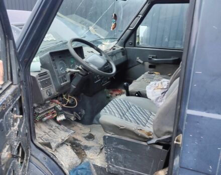 Чорний Івеко Daily пасс., об'ємом двигуна 2.8 л та пробігом 400 тис. км за 2837 $, фото 7 на Automoto.ua