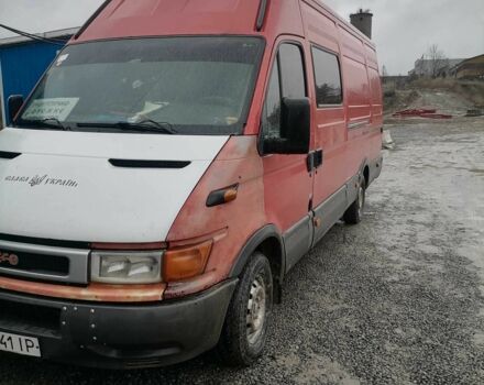 Червоний Івеко Daily пасс., об'ємом двигуна 2.8 л та пробігом 334 тис. км за 3700 $, фото 3 на Automoto.ua