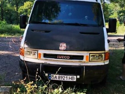 Ивеко Дейли пасс. 2003 в Кропивницком (Кировограде) на Automoto.ua Ивеко Дейли пасс., объемом двигателя 2.8 л и пробегом 430 тыс. км за 4000 $, фото 1 на Automoto.ua