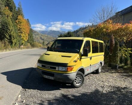 Желтый Ивеко Дейли пасс., объемом двигателя 2.8 л и пробегом 400 тыс. км за 3500 $, фото 1 на Automoto.ua