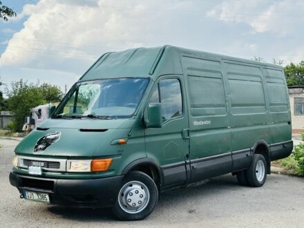 Ивеко Дейли пасс. 2002 в Синельниковом на Automoto.ua Зеленый Ивеко Дейли пасс., объемом двигателя 2.8 л и пробегом 290 тыс. км за 3950 $, фото 1 на Automoto.ua