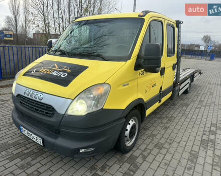 Желтый Ивеко Дейли, объемом двигателя 2.29 л и пробегом 667 тыс. км за 14000 $, фото 1 на Automoto.ua