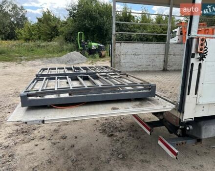 Желтый Ивеко Дейли, объемом двигателя 3 л и пробегом 320 тыс. км за 25000 $, фото 17 на Automoto.ua