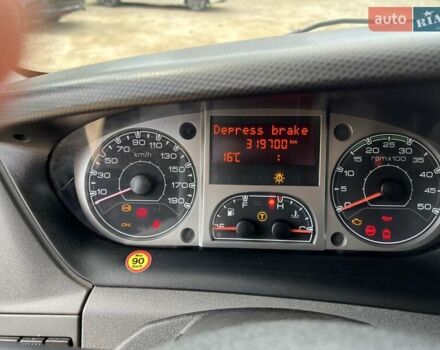 Жовтий Івеко Дейлі, об'ємом двигуна 3 л та пробігом 320 тис. км за 25000 $, фото 12 на Automoto.ua