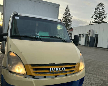 Желтый Ивеко Дейли, объемом двигателя 2.3 л и пробегом 420 тыс. км за 5700 $, фото 1 на Automoto.ua