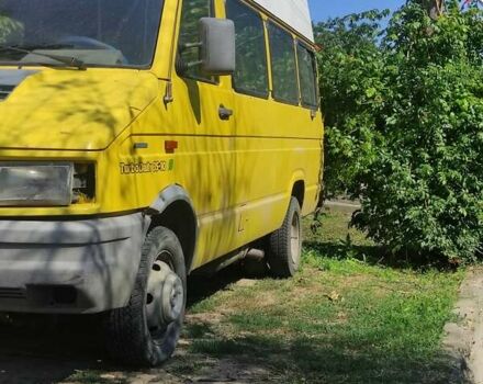 Жовтий Івеко Дейлі, об'ємом двигуна 0 л та пробігом 363 тис. км за 2000 $, фото 7 на Automoto.ua
