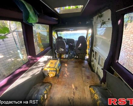 Желтый Ивеко Дейли, объемом двигателя 2.8 л и пробегом 450 тыс. км за 3499 $, фото 9 на Automoto.ua