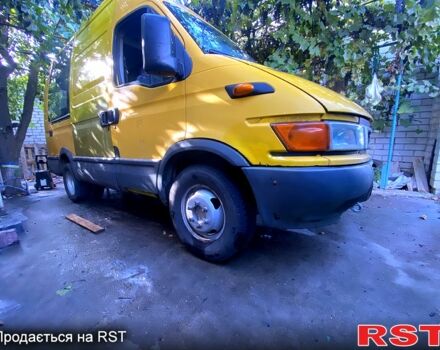 Желтый Ивеко Дейли, объемом двигателя 2.8 л и пробегом 450 тыс. км за 3499 $, фото 6 на Automoto.ua
