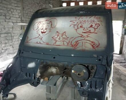 Серый Ивеко Дейли, объемом двигателя 2.8 л и пробегом 558 тыс. км за 9500 $, фото 20 на Automoto.ua