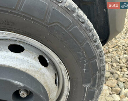 Сірий Івеко Дейлі, об'ємом двигуна 3 л та пробігом 265 тис. км за 33700 $, фото 35 на Automoto.ua