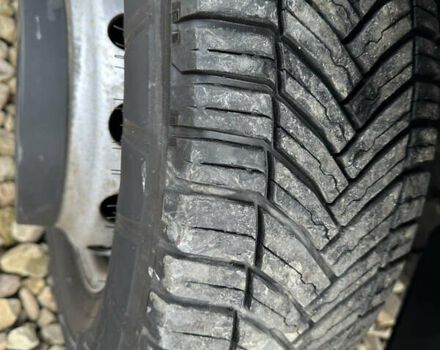 Сірий Івеко Дейлі, об'ємом двигуна 3 л та пробігом 265 тис. км за 33700 $, фото 34 на Automoto.ua