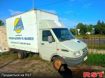 Ивеко Дейли 1999 в Киеве на Automoto.ua Серый Ивеко Дейли, объемом двигателя 2.8 л и пробегом 600 тыс. км за 3950 $, фото 1 на Automoto.ua