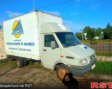 Серый Ивеко Дейли, объемом двигателя 2.8 л и пробегом 600 тыс. км за 3950 $, фото 1 на Automoto.ua