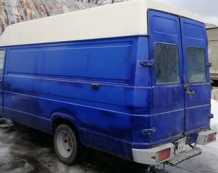 Синий Ивеко Дейли, объемом двигателя 0 л и пробегом 327 тыс. км за 2000 $, фото 3 на Automoto.ua