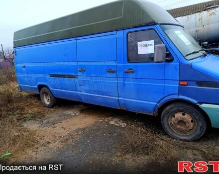 Синий Ивеко Дейли, объемом двигателя 2.8 л и пробегом 200 тыс. км за 2500 $, фото 6 на Automoto.ua