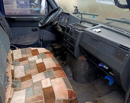 Синий Ивеко Дейли, объемом двигателя 2.8 л и пробегом 200 тыс. км за 2500 $, фото 2 на Automoto.ua