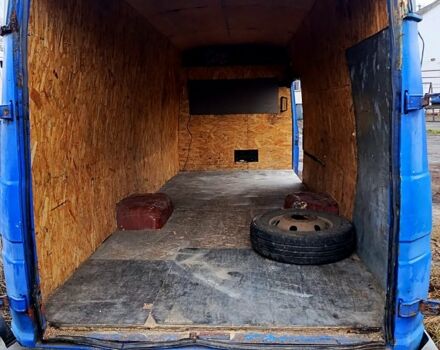 Синий Ивеко Дейли, объемом двигателя 2.8 л и пробегом 200 тыс. км за 2500 $, фото 5 на Automoto.ua