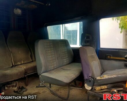 Синій Івеко Дейлі, об'ємом двигуна 2.8 л та пробігом 0 тис. км за 2500 $, фото 3 на Automoto.ua