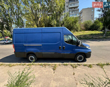 Синий Ивеко Дейли, объемом двигателя 2.29 л и пробегом 202 тыс. км за 15900 $, фото 3 на Automoto.ua
