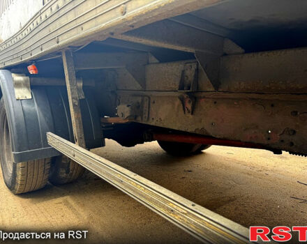 Синий Ивеко Дейли, объемом двигателя 2.8 л и пробегом 175 тыс. км за 7500 $, фото 7 на Automoto.ua