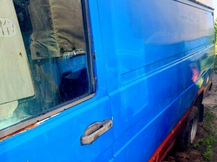Синій Івеко Дейлі, об'ємом двигуна 2.5 л та пробігом 0 тис. км за 1500 $, фото 1 на Automoto.ua