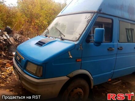 Синій Івеко Дейлі, об'ємом двигуна 2.8 л та пробігом 0 тис. км за 2500 $, фото 1 на Automoto.ua