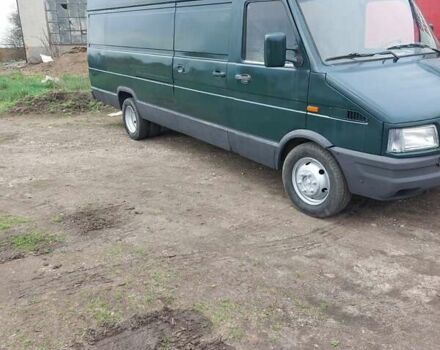 Зелений Івеко Дейлі, об'ємом двигуна 2.5 л та пробігом 320 тис. км за 4000 $, фото 1 на Automoto.ua