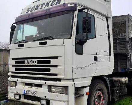 Белый Ивеко ЕвроСтар, объемом двигателя 6.9 л и пробегом 200 тыс. км за 7000 $, фото 2 на Automoto.ua