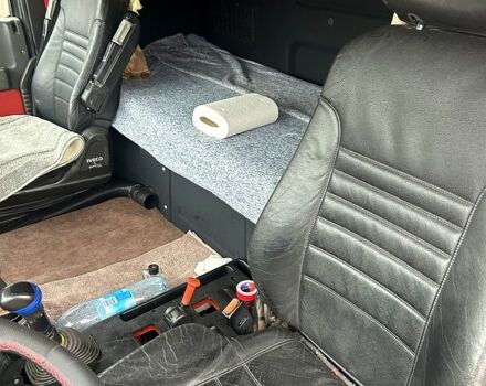 Чорний Івеко ЄвроСтар, об'ємом двигуна 13 л та пробігом 1000 тис. км за 10500 $, фото 6 на Automoto.ua