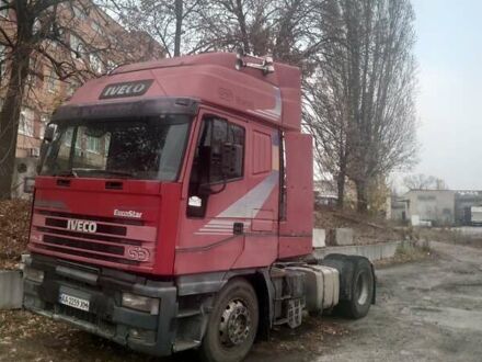 Красный Ивеко ЕвроСтар, объемом двигателя 10.8 л и пробегом 300 тыс. км за 2999 $, фото 1 на Automoto.ua