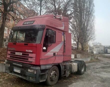 Красный Ивеко ЕвроСтар, объемом двигателя 10.8 л и пробегом 300 тыс. км за 2999 $, фото 1 на Automoto.ua