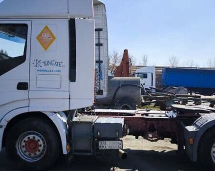 Белый Ивеко Стралис, объемом двигателя 12.88 л и пробегом 1000 тыс. км за 5900 $, фото 4 на Automoto.ua