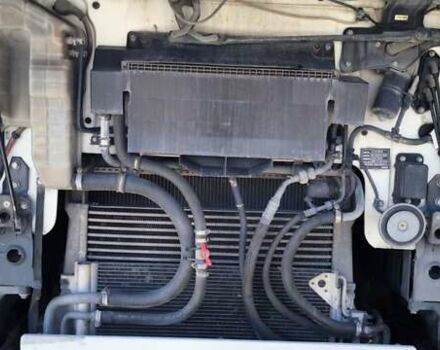 Белый Ивеко Стралис, объемом двигателя 12.88 л и пробегом 1000 тыс. км за 5900 $, фото 10 на Automoto.ua