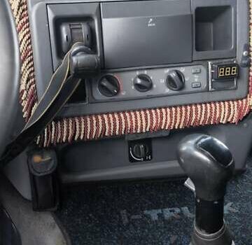 Белый Ивеко Стралис, объемом двигателя 12.88 л и пробегом 1000 тыс. км за 5900 $, фото 19 на Automoto.ua