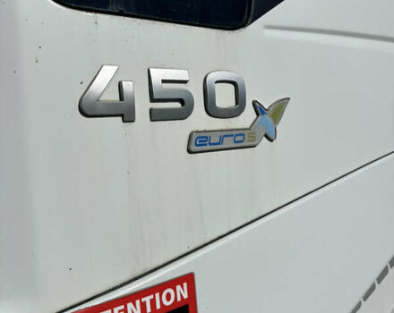 Белый Ивеко Стралис, объемом двигателя 12 л и пробегом 100 тыс. км за 7300 $, фото 9 на Automoto.ua