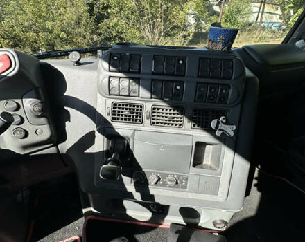 Белый Ивеко Стралис, объемом двигателя 12 л и пробегом 100 тыс. км за 7300 $, фото 3 на Automoto.ua